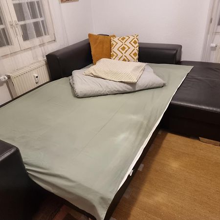 Fewo - Charmante 2 Zimmer Wohnung Mitten In マルクドルフ エクステリア 写真