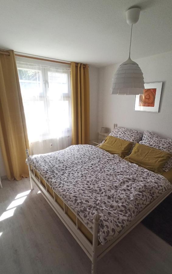 Fewo - Charmante 2 Zimmer Wohnung Mitten In マルクドルフ エクステリア 写真