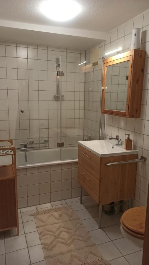 Fewo - Charmante 2 Zimmer Wohnung Mitten In マルクドルフ エクステリア 写真