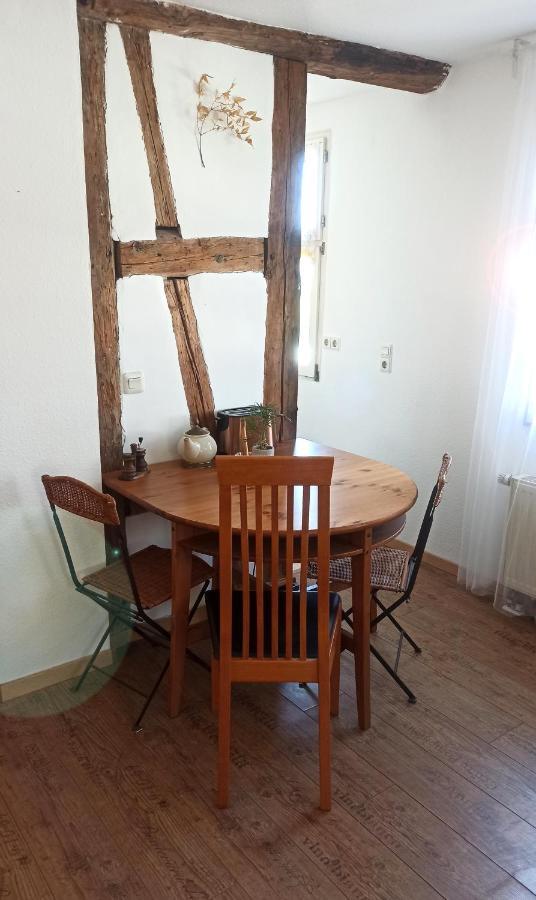 Fewo - Charmante 2 Zimmer Wohnung Mitten In マルクドルフ エクステリア 写真