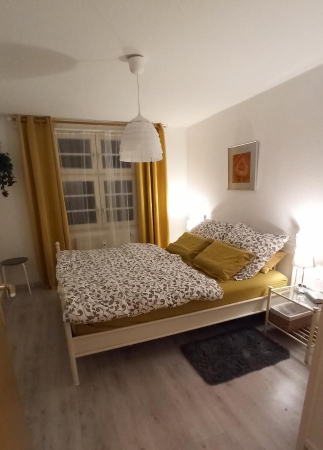 Fewo - Charmante 2 Zimmer Wohnung Mitten In マルクドルフ エクステリア 写真
